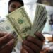 México recibe récord de 37 millones de dólares en remesas hasta noviembre