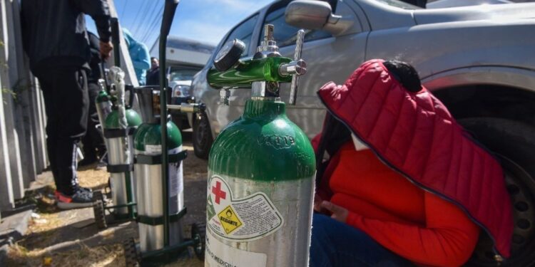 Roban 7 tanques de oxígeno de Hospital del IMSS en Sonora