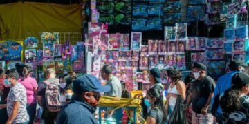 Sheinbaum pide a los Reyes Magos retrasar entrega de regalos en CDMX