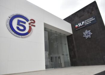 C5i2 capta a dos masculinos robando