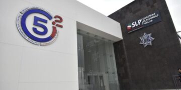 C5i2 capta a dos masculinos robando