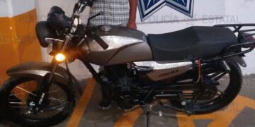 Detuvieron a sujeto sorprendido manejando una moto con reporte de robo con violencia