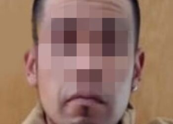 Fue detenido por portar dos armas de fuego