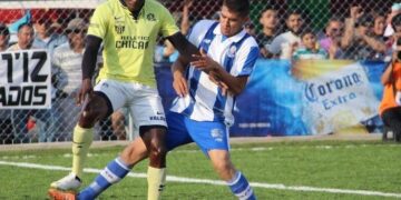 Rueda el balón en la Copa Potosí