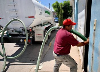 En un solo día más de 6 millones de litros de agua fueron abastecidas con pipas en la capital