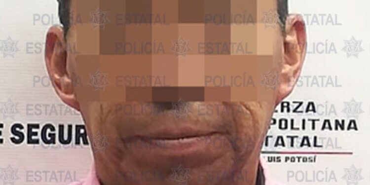 Detienen a taxista en posesión de droga