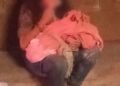 Detuvieron a mujer que deambulaba con el cuerpo sin vida de su bebé