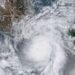 Ágatha pierde fuerza al entrar a suelo mexicano