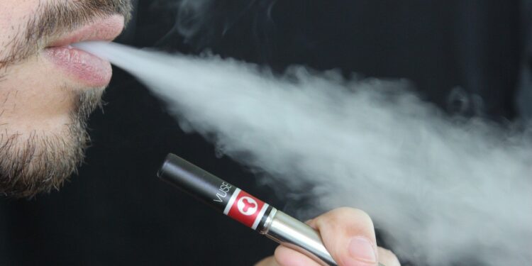 Es oficial, en el marco del Día Mundial sin Tabaco queda prohibida la venta de vapeadores y cigarros electrónicos