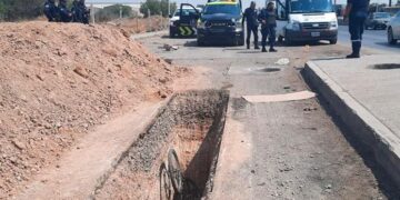Muere ciclista al caer a zanja en Periférico Ote.