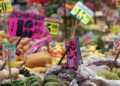 El Índice Nacional de Precios al Consumidor disminuyó 0.06%, informó el INEGI.