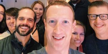 ¿Mark Zuckerberg podría ser un extraterrestre?