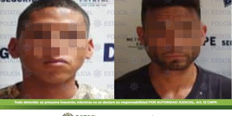 Capturan a sujetos con un arma larga y droga