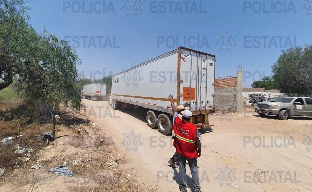 Tras cateo, FGE y Policía Estatal aseguraron cajas de tráiler robadas con mercancía