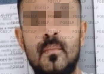 Agentes de la Fiscalía detuvieron a sujeto que habría robado una tienda de conveniencia en SLP
