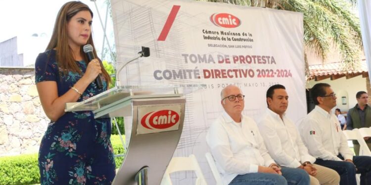 Constructores donan más de un millón de pesos al DIF