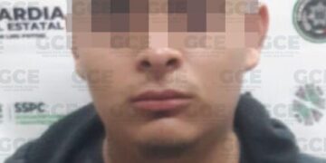 Detienen a dos hombres por violencia familiar