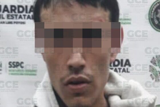 Detienen a hombre de 21 años por presunta posesión de arma blanca