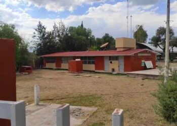Por prenderle fuego a su compañero, vinculan a proceso a dos alumnos de secundaria en Querétaro