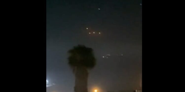 Difunden videos de  avistamiento de OVNIS en Tijuana- San Diego