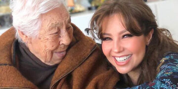 De esta manera Thalía se despidió de su abuelita, doña Eva Mange