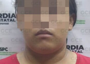 Mujer es detenida por posesión de 300 pastillas psicotrópicas