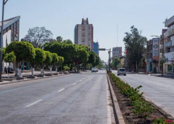 Martes parcialmente nublado