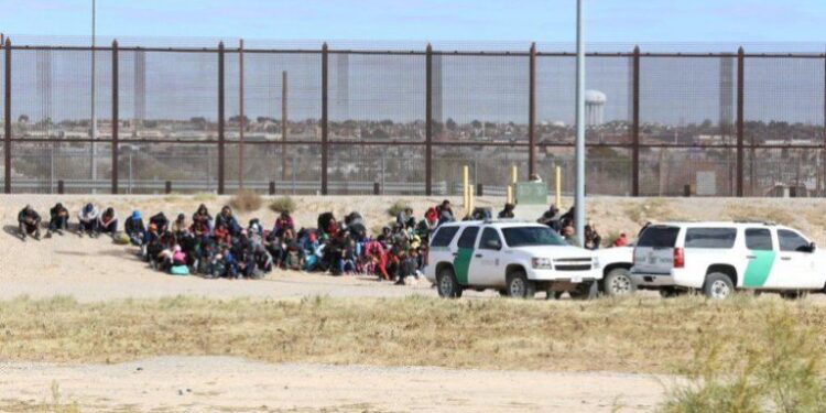EE.UU lanza operación encubierta para destruir redes de migrantes