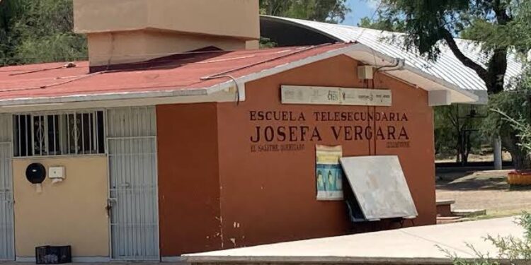 Autoridades investigan el caso del alumno de Telesecundaria, a quien le rociaron alcohol y le prendieron fuego
