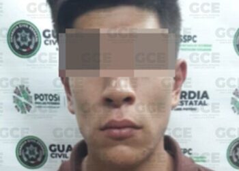 Detienen a hombre que caminaba con un cuchillo en el Barrio de Tequisquiapan