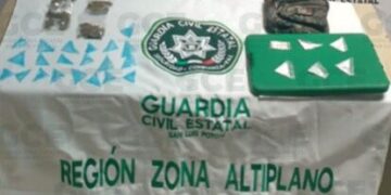 GCE detiene a hombre por posesión de 30 dosis de enervantes en Matehuala