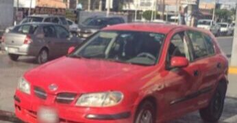 Detienen a mujer sobre Av. Ricardo Gallardo por tripular un vehículo con placas sobrepuestas