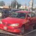 Detienen a mujer sobre Av. Ricardo Gallardo por tripular un vehículo con placas sobrepuestas