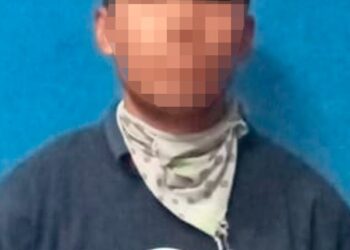 Con cachimba y moto con reporte de robo detienen a dos sujetos en Av. Chapultepec