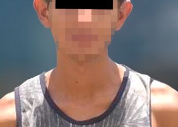 Detienen a hombre por dañar un vehículo en el Barrio de Tlaxcala