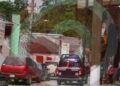 Mujer policía apuñala a su hermana