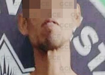 Hombre es detenido por golpear a su madre