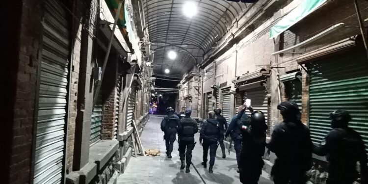 Guardia Municipal implementa operativos en mercados de la capital potosina