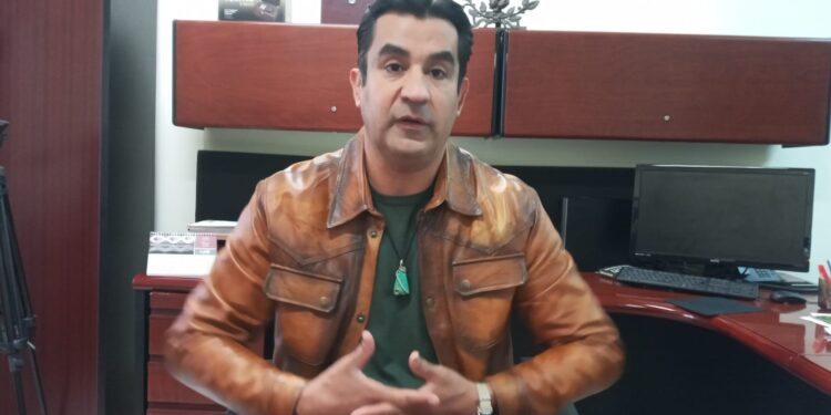Eloy Franklin a favor de la reubicación de árboles de la avenida Himno Nacional