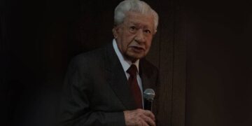 Hospitalizan al actor Ignacio López Tarso por neumonía
