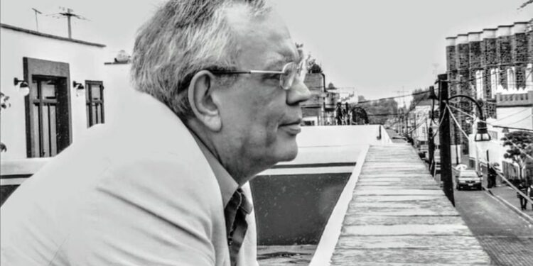 Muere Xavier Robles, escritor de películas como “Rojo Amanecer”