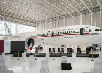 AMLO ofrece el avión presidencial al gobierno de Argentina