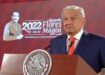 “Si no van a legislar, nada más que no cobren”: AMLO, sobre la moratoria constitucional