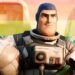 “Lightyear”, la nueva película de Disney causó polémica al incluir un beso entre dos mujeres en una de sus escenas.