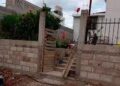 Asesinan en su domicilio a una familia en Cerritos