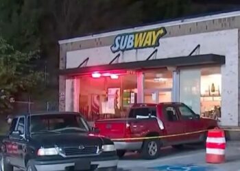Cliente asesina a una empleada de  Subway por poner demasiada mayonesa en su sándwich