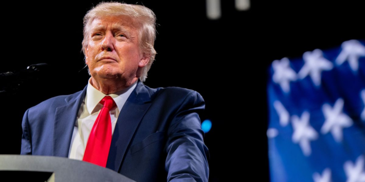 Donald Trump celebra revés al aborto: “Es la voluntad de Dios”
