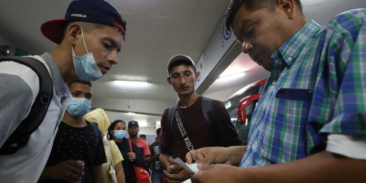 Secuestran a 3 migrantes en México que EE.UU prometió proteger
