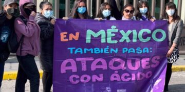 La crueldad sin castigo: ataques con ácido a las mujeres son “olvidados” por la ley