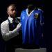 Subastan en 9 millones de dólares la playera de Maradona hecha en Tepito